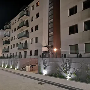 apartament-z-tarasem-i-ogrodem-blisko-centrum.gdanskhotel.org/